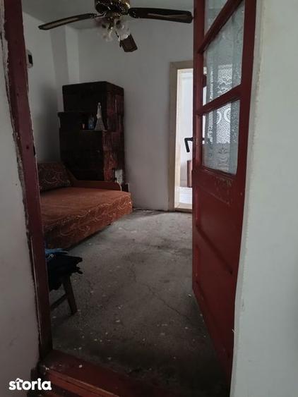 Casă cu 2 camere cu Teren 90 Mp în Bucu
