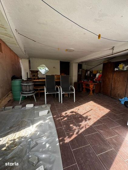 Casă cu 5 camere cu Teren 496 Mp în Sud