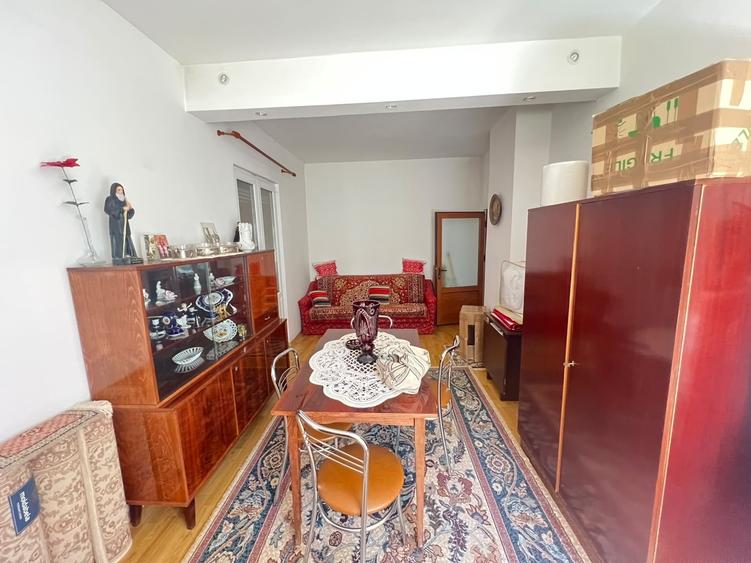 Apartament cu 2 camere decomandat, mobilat în Bartolomeu