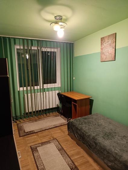 Apartament cu 4 camere decomandat în Bălcescu