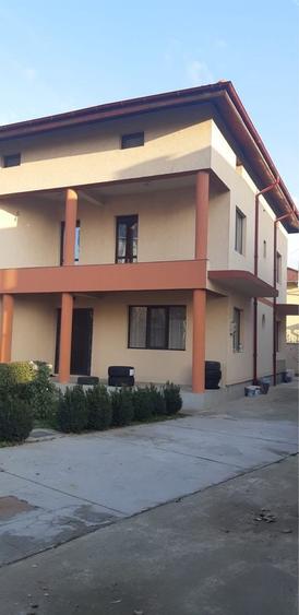 Casă cu 4 camere în Central