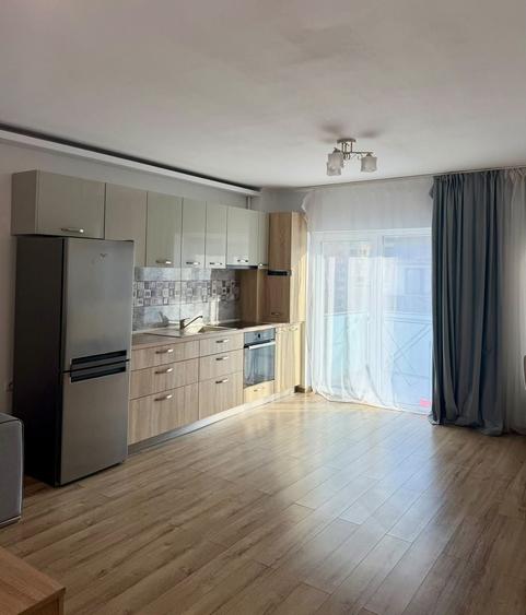 Apartament cu 2 camere semidecomandat, mobilat în Mărăști