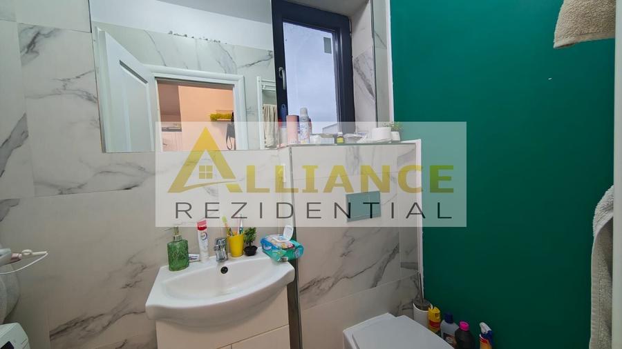 Casă individuală cu 4 camere cu Canalizare în Berceni