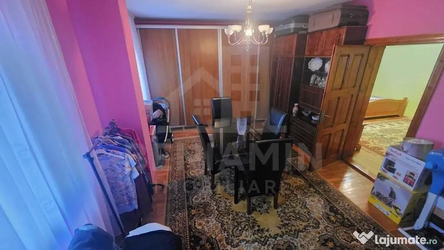 Casă cu 7 camere cu Teren 450 Mp în George Enescu