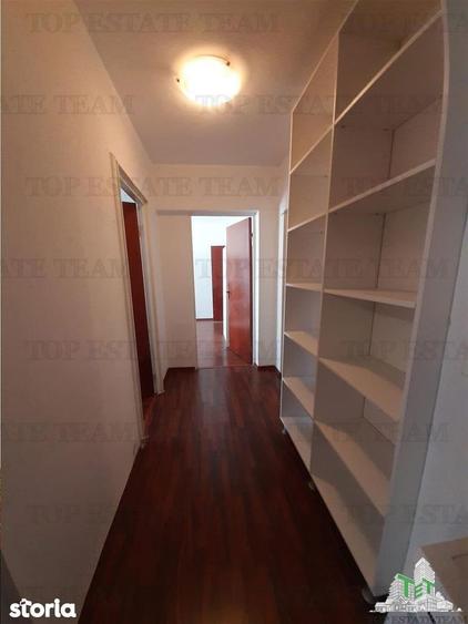 Apartament cu 3 camere decomandat, mobilat în Pantelimon