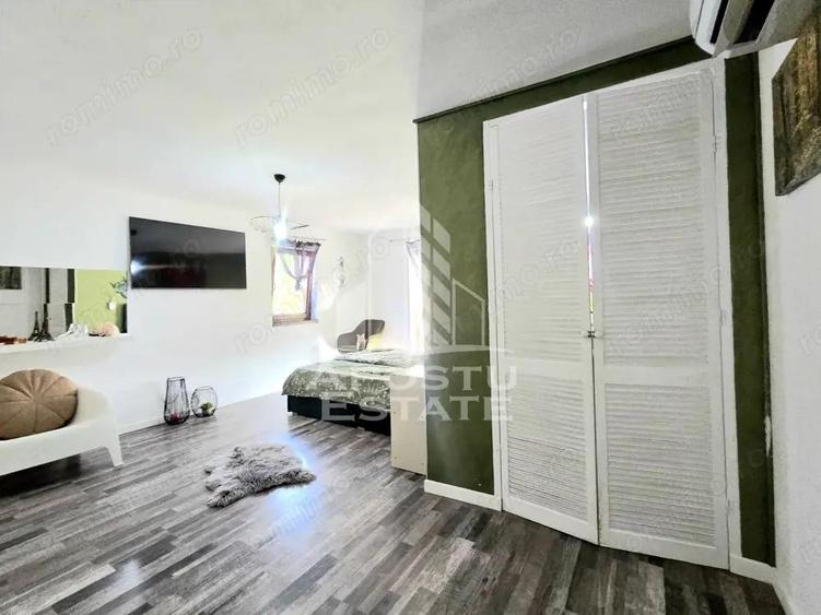 Casă cu 5 camere cu Teren 669 Mp în Șag
