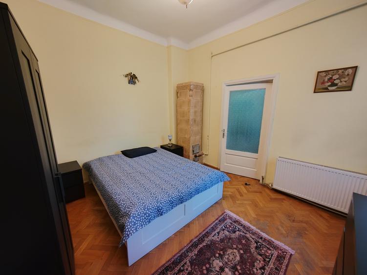 Casă cu 2 camere cu Teren 150 Mp în Moșilor