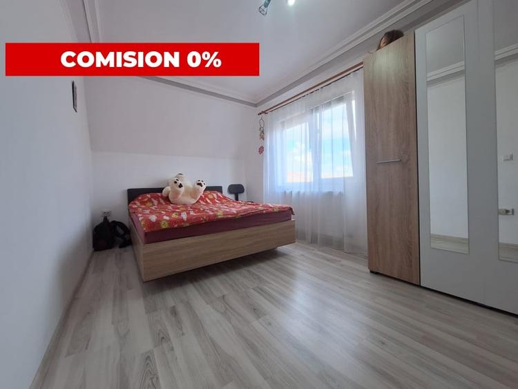 Apartament cu 3 camere semidecomandat, mobilat în Girocului