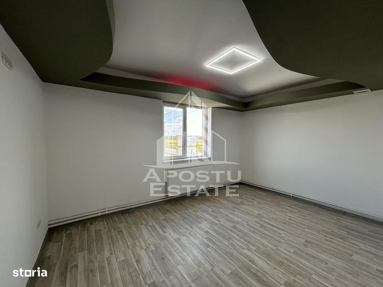 Spațiu comercial, de 350 mp, în Giarmata