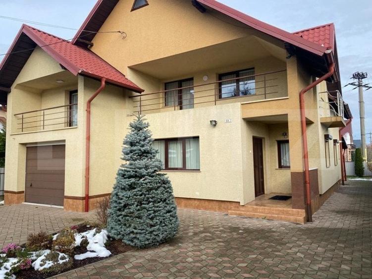 Casă individuală cu 4 camere cu Garaj în Exterior Nord