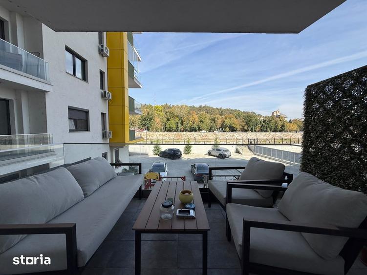 Apartament cu 2 camere decomandat în Central