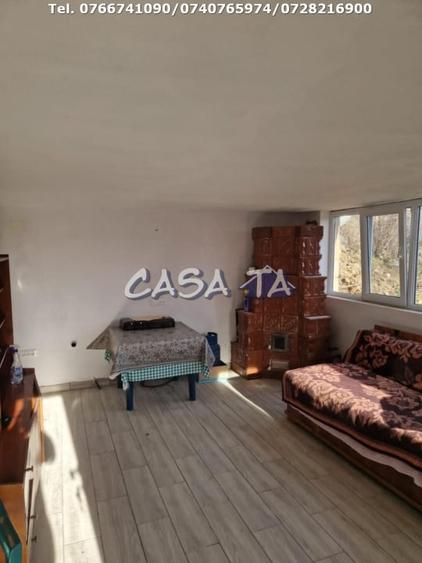 Casă individuală cu 3 camere cu Canalizare în Central