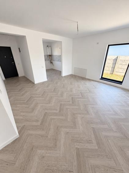 Casă individuală cu 3 camere cu Teren 450 Mp în Berceni