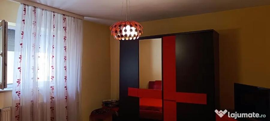 Casă cu 3 camere în Viile Noi