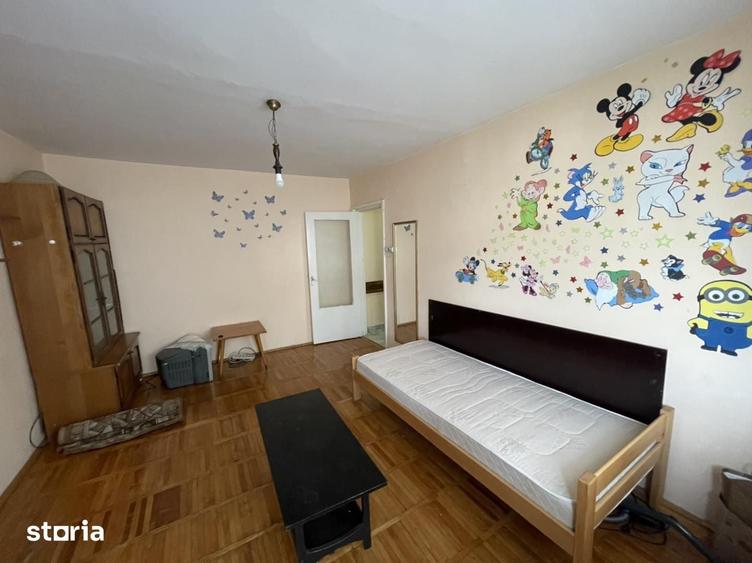 Apartament cu 2 camere nedecomandat în Olimpia-Stadion