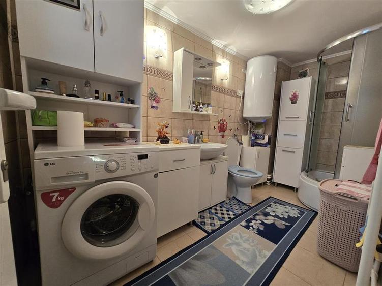 Casă cu 4 camere cu Teren 726 Mp în Șuștiu