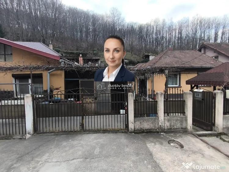 Casă cu 5 camere cu Teren 180 Mp în Muncitoresc