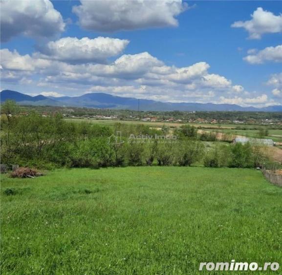Teren de 1300 mp, în Central