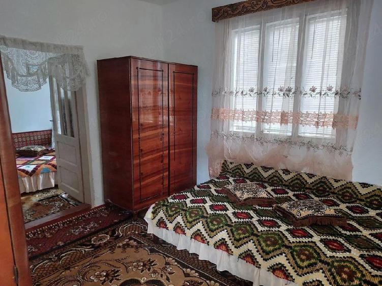 Casă cu Teren 1000 Mp în Lepșa