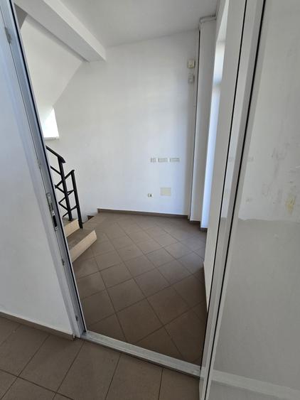 Spațiu comercial, de 60 mp, în Central
