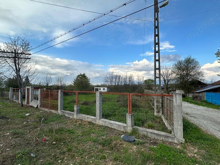 Teren de 1800 mp, în Dumitrești