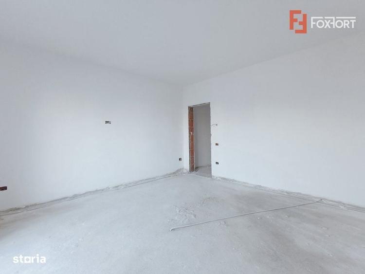 Duplex 4 camere 140 mp utili, toate utilitatile, la asfalt in Giroc - - 7