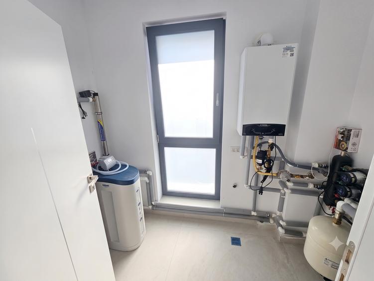 Single 5 camere, 500 mp, asfalt, placa peste etaj - 8