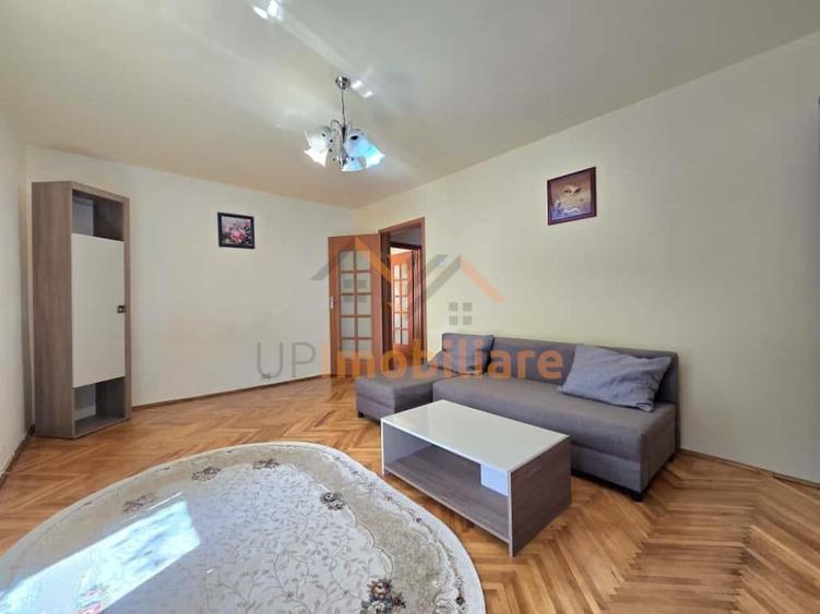 Apartament cu 3 camere decomandat în Decebal