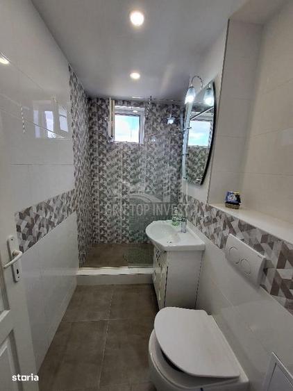 Apartament cu 2 camere semidecomandat, mobilat în Central