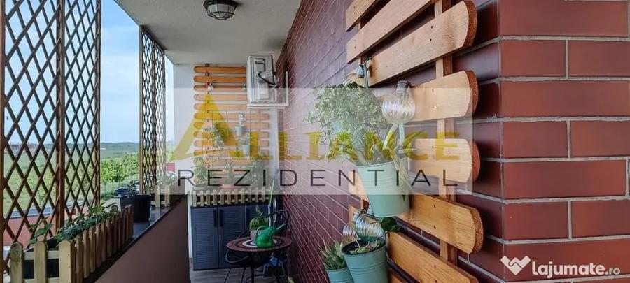 Apartament cu 3 camere decomandat în Central
