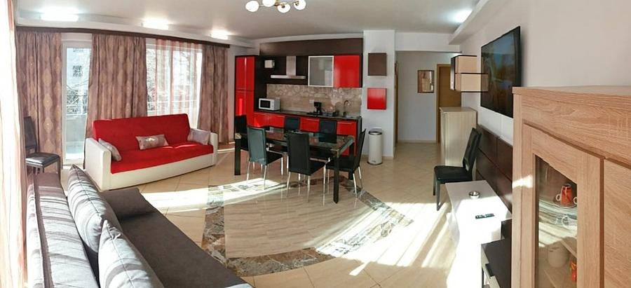 Apartament cu 3 camere decomandat, mobilat în Central