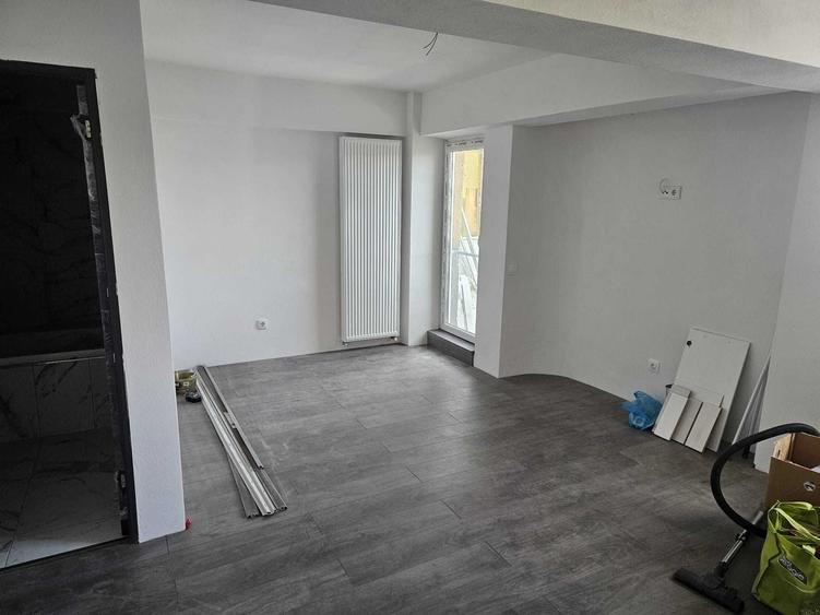 Garsonieră în Traian