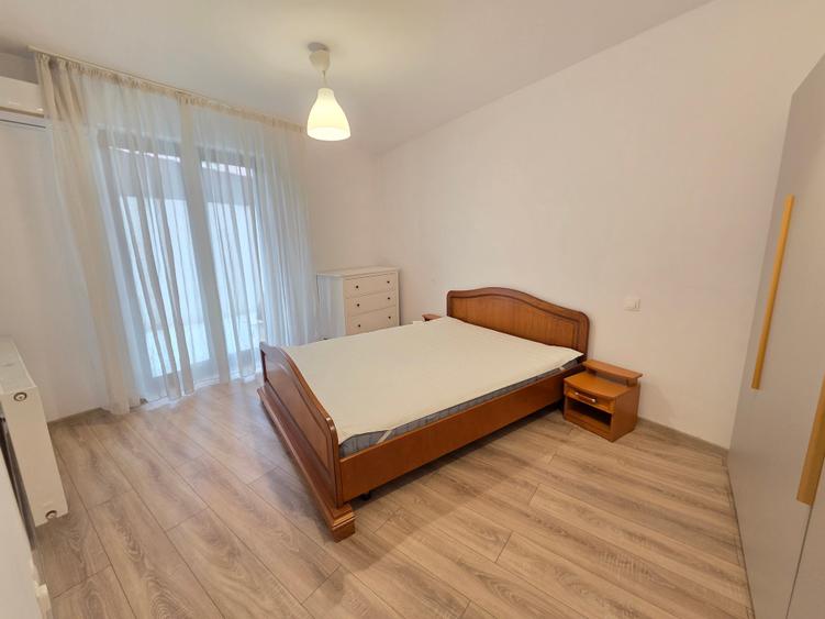Apartament cu 2 camere decomandat în Drumul Taberei