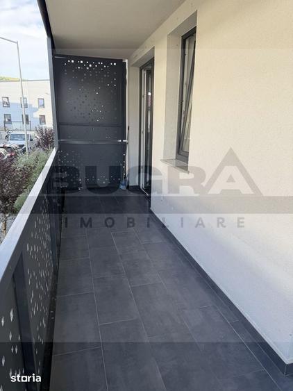 Apartament cu 3 camere semidecomandat în Sânnicoară