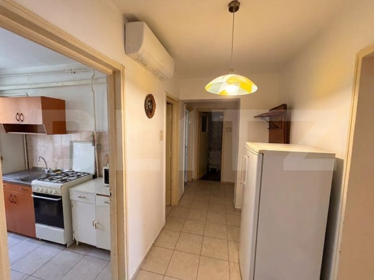 Apartament cu 4 camere decomandat în Brazda lui Novac