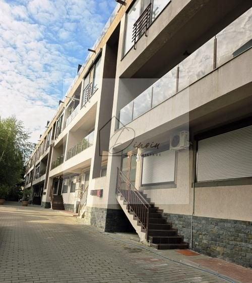 Apartament cu 4 camere nedecomandat, mobilat în Central