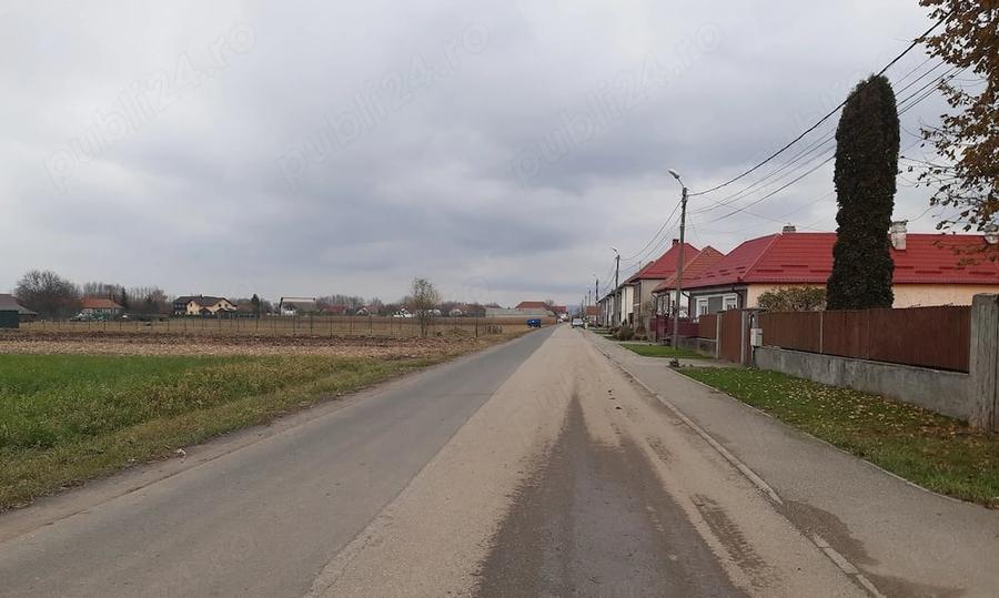 Teren de 2325 mp, în Lunca Calnicului