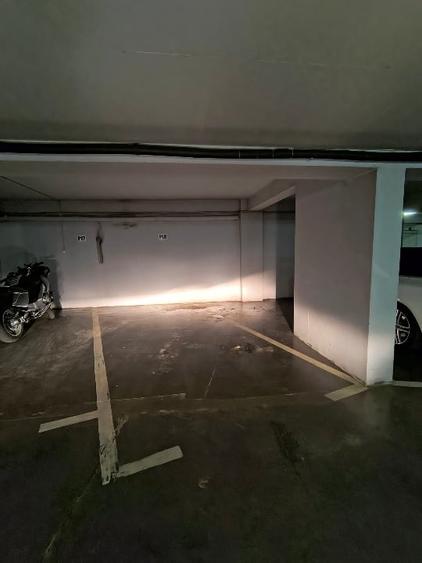 Apartament cu 3 camere decomandat, mobilat în Pajura