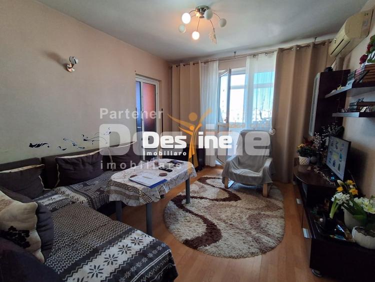 Apartament  3 camere, semidecomandat, Alexandru Cel Bun, 89.900 EURO - 1
