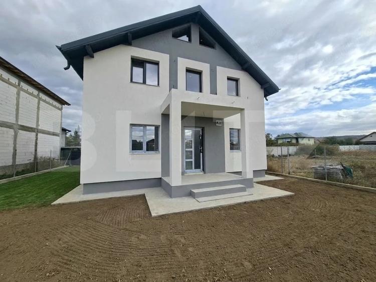 Casă cu Teren 350 Mp în Bariera Vâlcii
