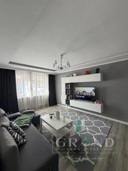 Apartament cu 3 camere decomandat, mobilat în Mărăști