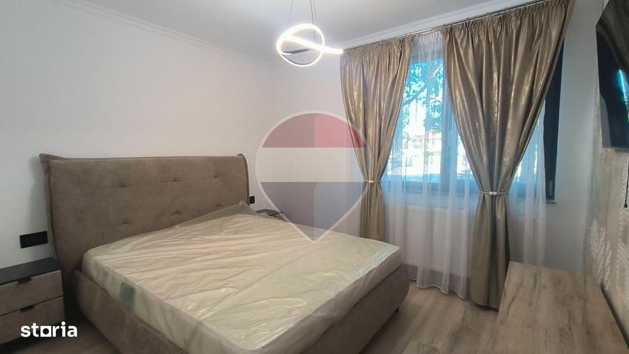 Apartament cu 3 camere decomandat în Mazepa 1