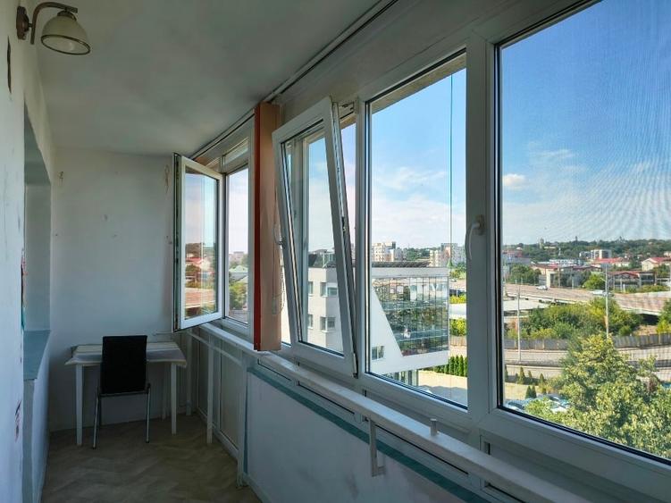Apartament cu 2 camere semidecomandat, mobilat în Nicolina