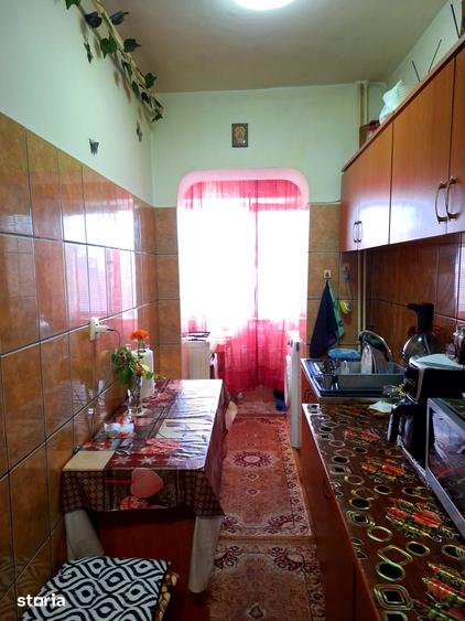 Garsonieră decomandată în Central