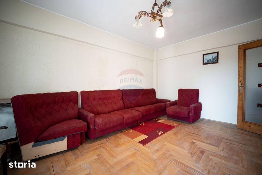 Apartament cu 4 camere în Sud