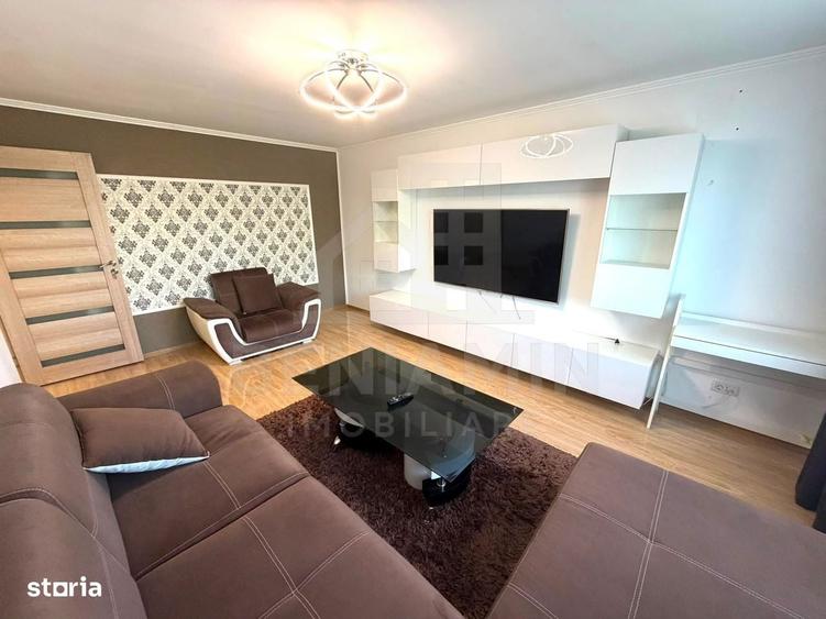 Apartament cu 3 camere decomandat în Rovine