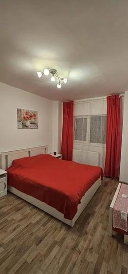 Apartament cu 2 camere semidecomandat în Complex Studențesc