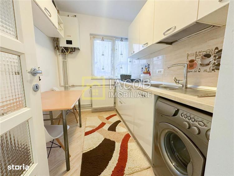 Apartament cu 2 camere decomandat în Ultracentral