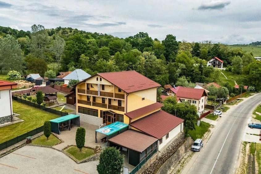 Spațiu comercial, de 500 mp, în Valea Iașului