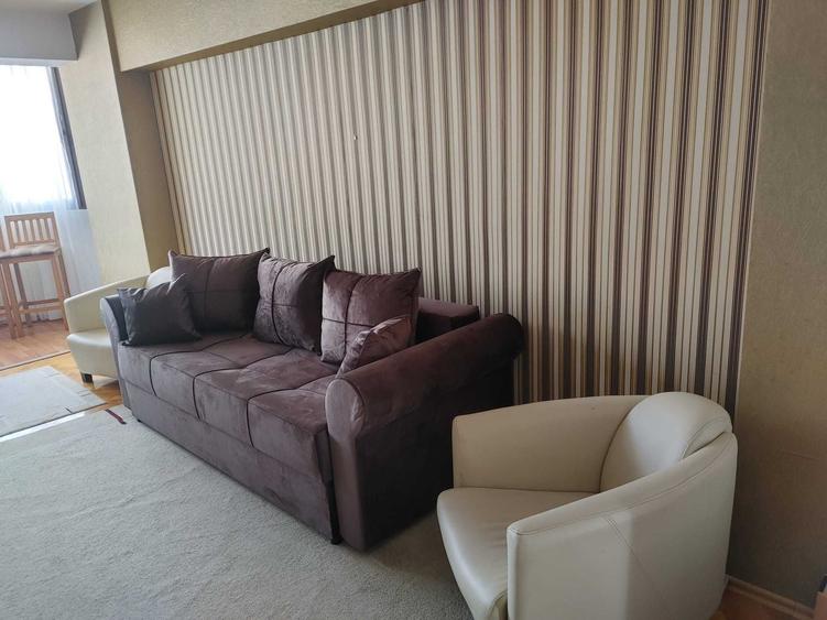 Apartament cu 3 camere decomandat în Diamant
